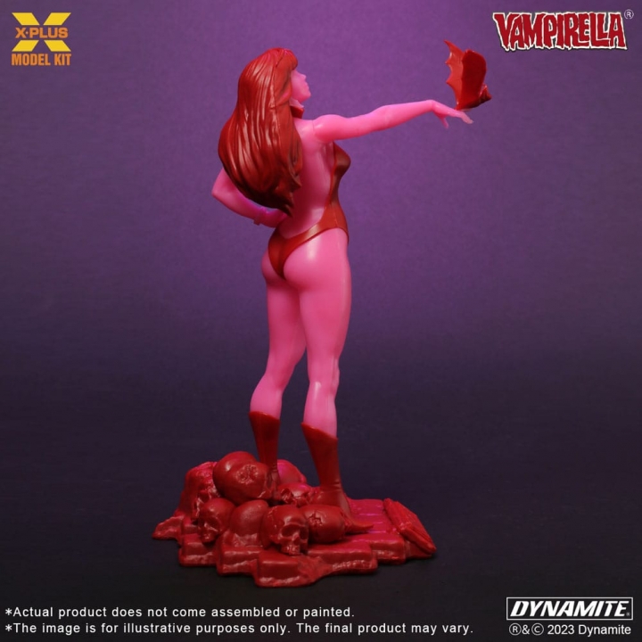 Vampirella Plastic Model Kit 1/8 Vampirella 2.0 Jose Gonzales Edition Glows in the Dark 23 cm