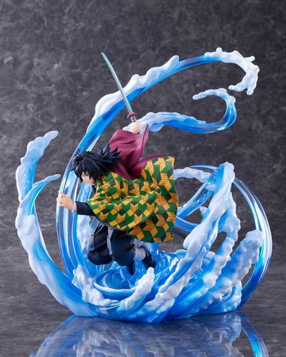 Demon Slayer: Kimetsu no Yaiba Statue 1/8 Giyu Tomioka DX Ver. 29 cm