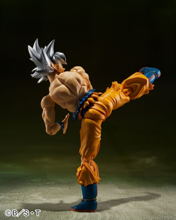 Dragon Ball Super S.H. Figuarts Action Figure Son Goku Ultra Instinct Toyotarou Edition 14 cm