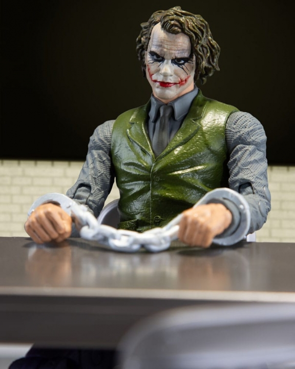 DC Multiverse Action Figure The Joker Jail Cell Variant The Dark Knight Gold Label 18 cm