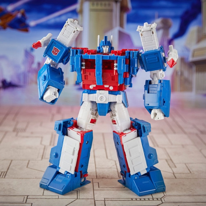 Transformers: The Movie Generations Studio Commander Class Action Figure 86-21 Ultra Magnus 24 cm