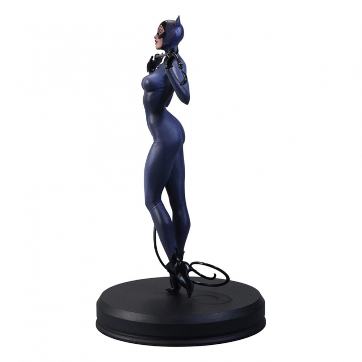 DC Direct DC Cover Girls Resin Statue Catwoman by J. Scott Campbell 25 cm