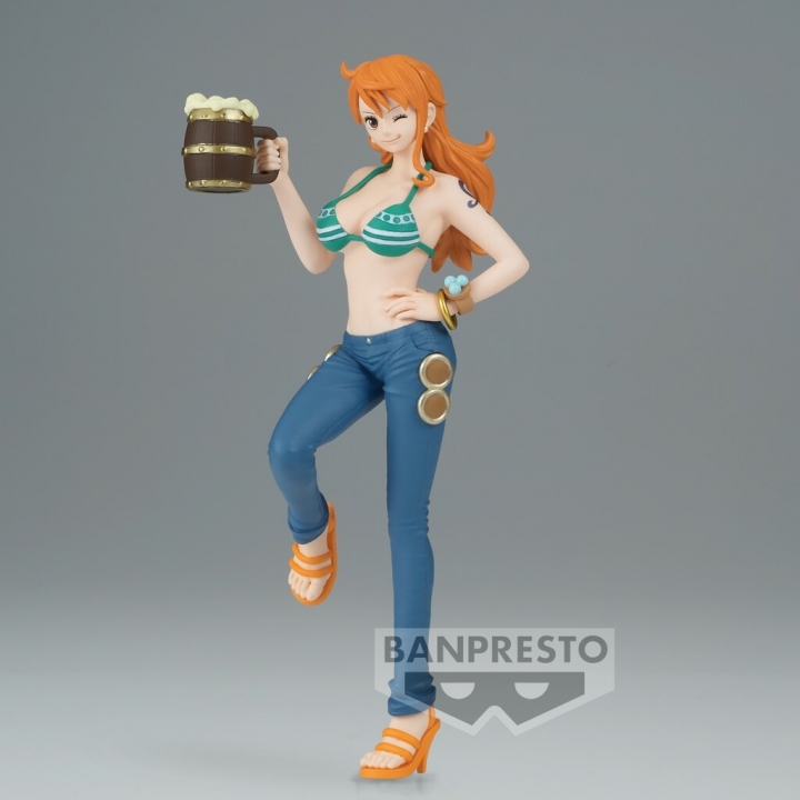 One Piece: It's a Banquet - Nami Figure 16 cm