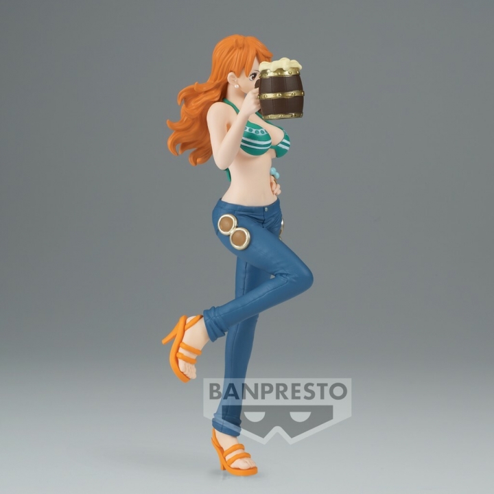 One Piece: It's a Banquet - Nami Figure 16 cm