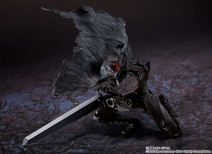 Berserk S.H. Figuarts Action Figure Guts Berserker Armor Heat of Passion 16 cm