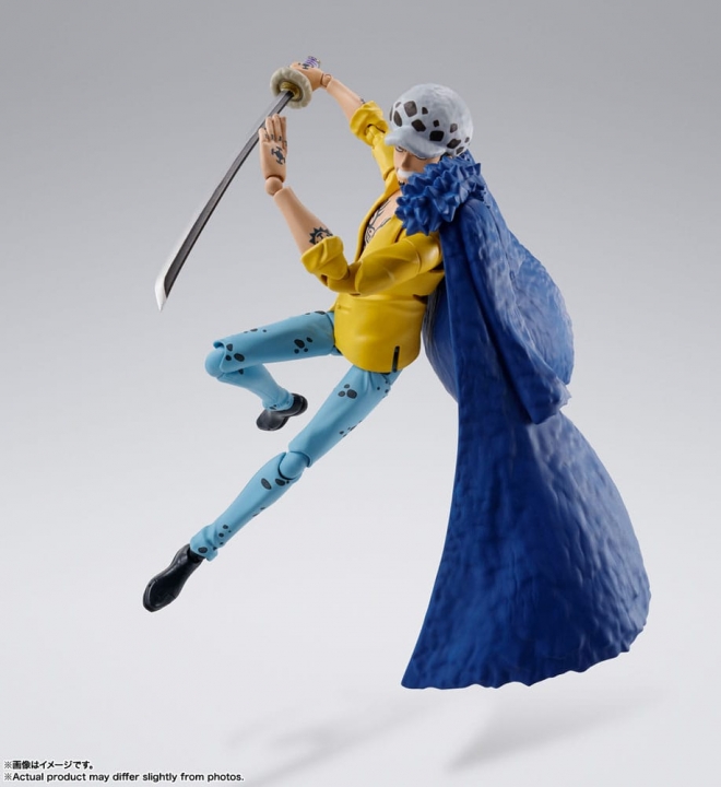 One Piece S.H. Figuarts Action Figure Trafalgar Law The Raid on Onigashima 16 cm