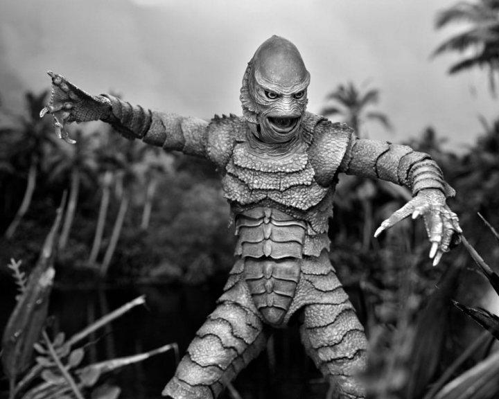 Universal Monsters Action Figure Ultimate Creature from the Black Lagoon B&W 18 cm